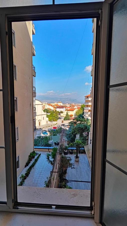 Appartamento Familiare Di Toni Shkodër Esterno foto